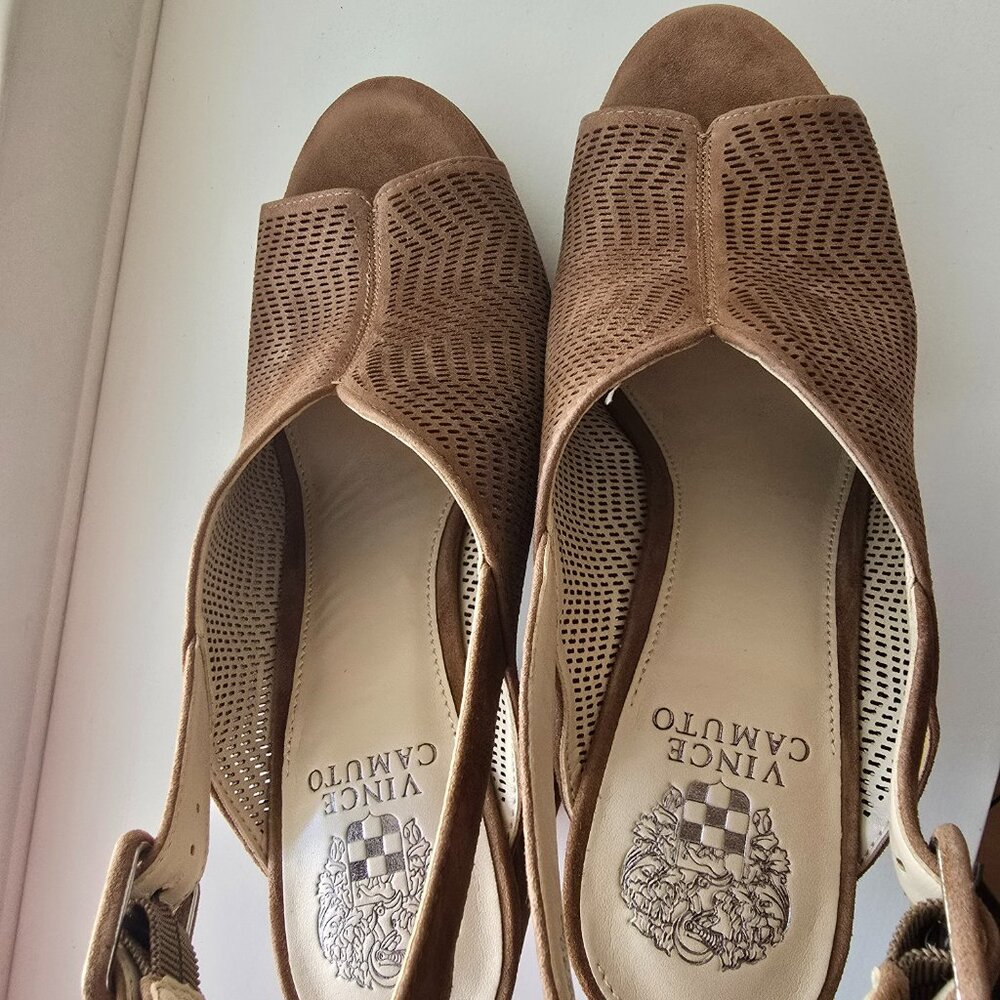 Vince Camuto Jensaya Perforated Platform Slingback Peep Toe Sandal - Picture 5 of 9